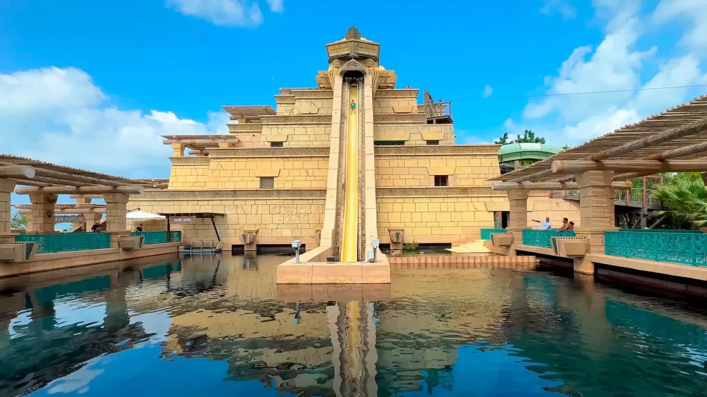 ТОповая горка аквапарка