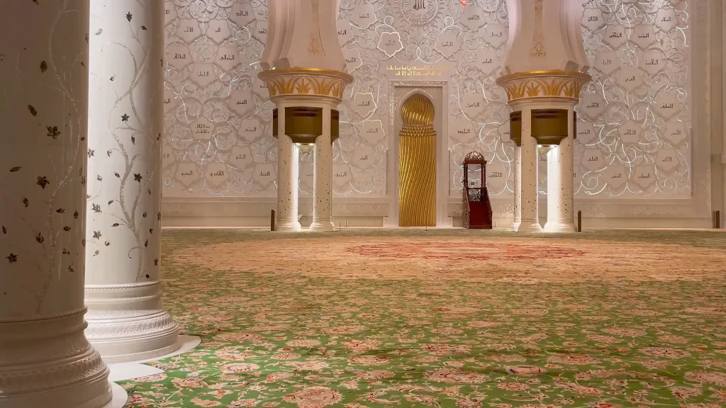 Ковер в мечети