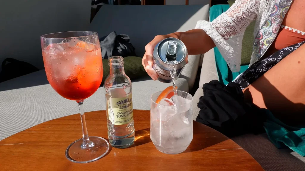 Бар Aura Skypool Dubai