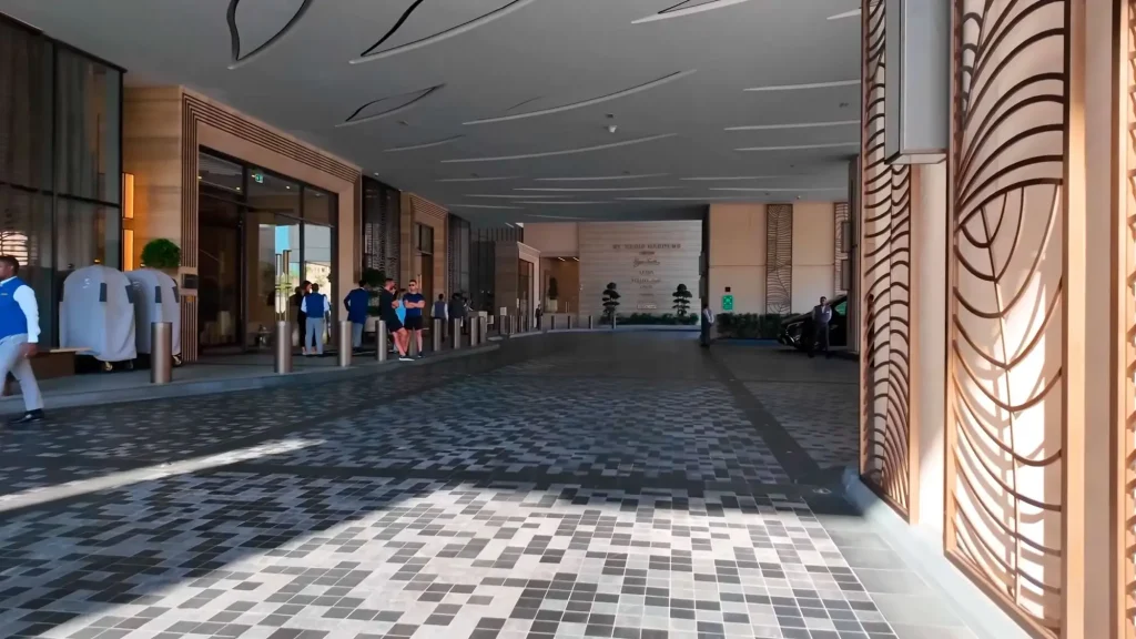 Холл Aura Skypool Dubai