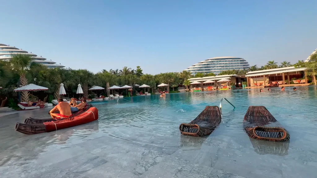 Водные развлечения в отеле Rixos