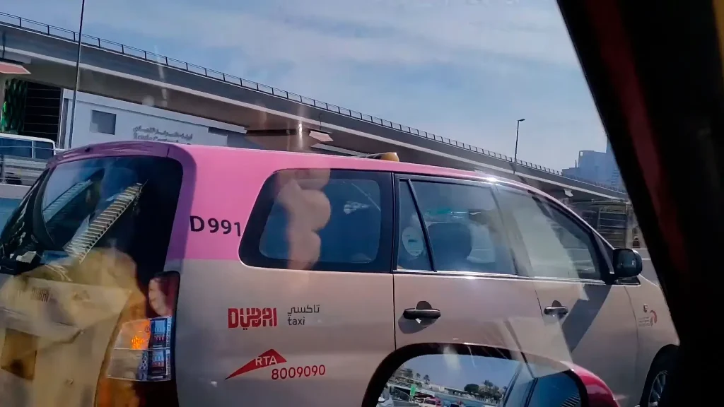 Такси для женщин в Дубаи