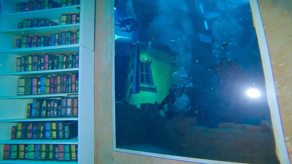 Квартира под водой