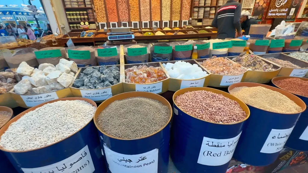 Товары из павильона Африки