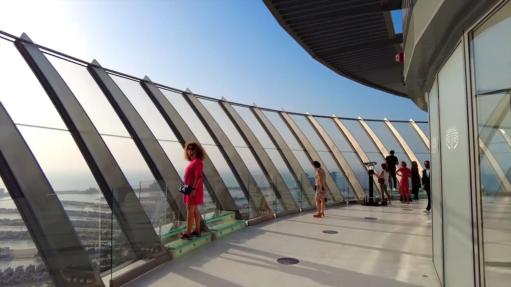 Смотровая площадка Дубаи на остров Пальма