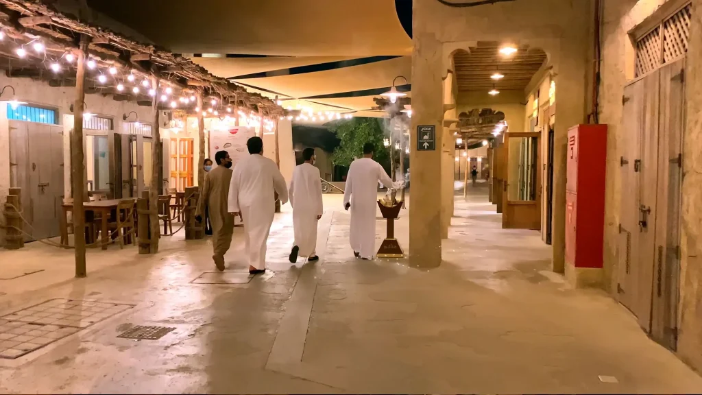 Переулок в районе Al Seef