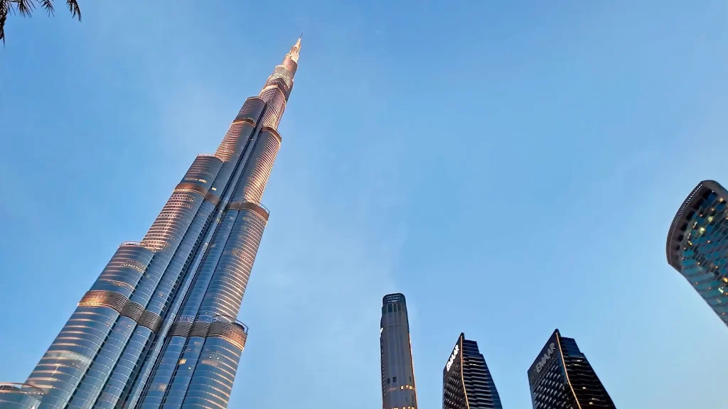 Ракурс на башню снизу