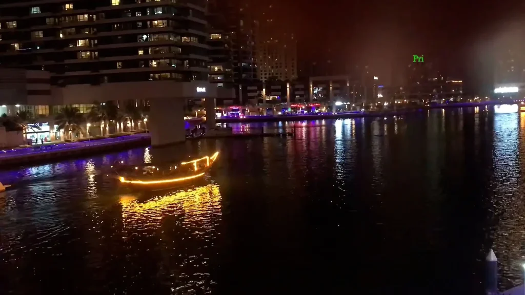 Водный транспорт Дубая