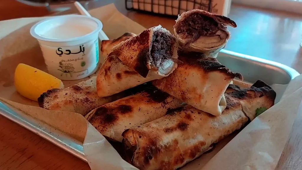 Завтрак в Mama'esh