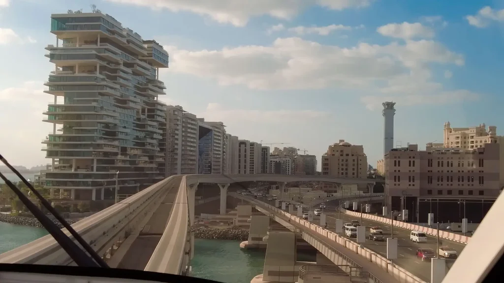 Монорельс на Пальма Джумейра