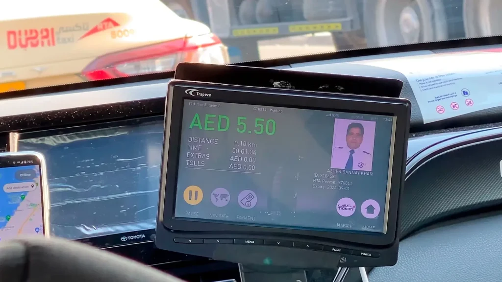 Счетчик в дубайском такси